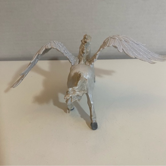 Set of 6 Safari LTD Hand-Painted Mythical Creature Figure Toys - Picture 7 of 16